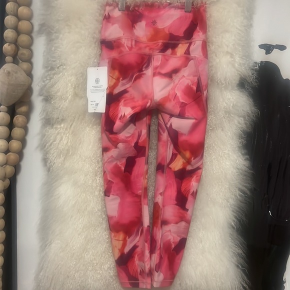 Athleta Ultimate Stash II Capri Tights, Size XXS - Picture 2 of 4